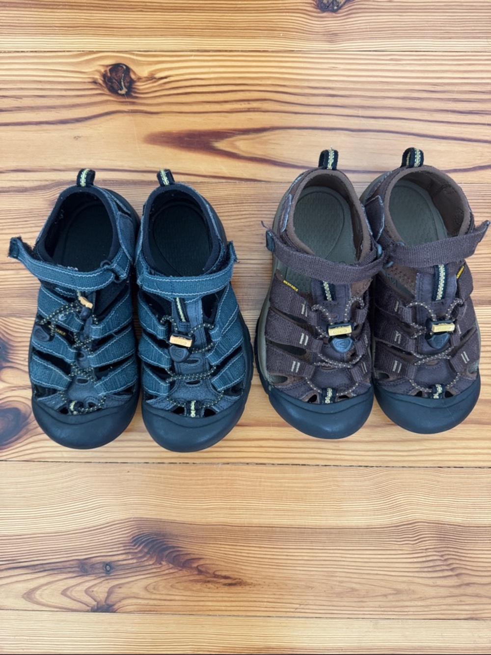 Lot of Keen Closed-Toe Newport H2 hiking Sandals Navy Blue & Brown size Boys 2